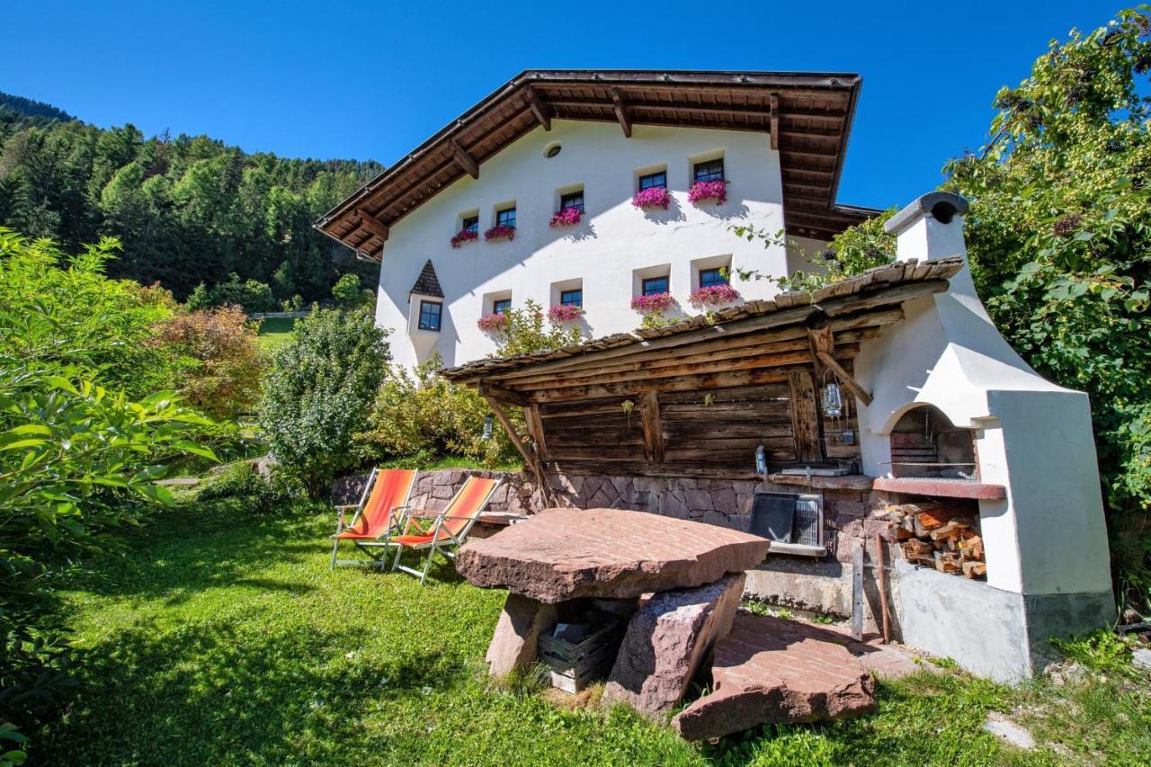Agriturismo Apartments Tuene Ortisei Exteriör bild