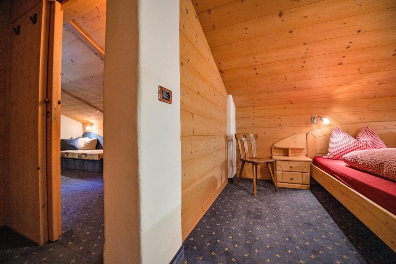 Agriturismo Apartments Tuene Ortisei Exteriör bild