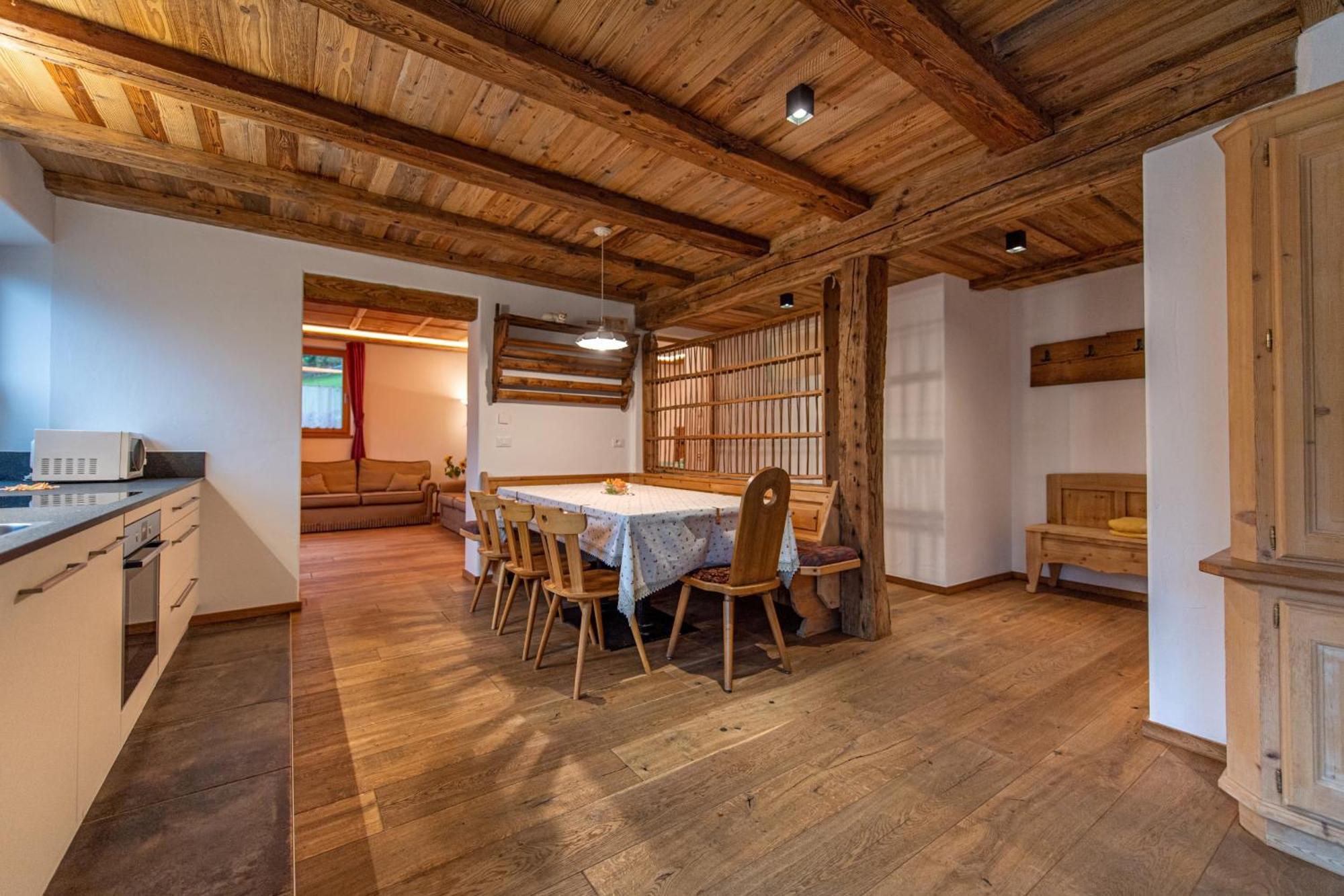 Agriturismo Apartments Tuene Ortisei Exteriör bild