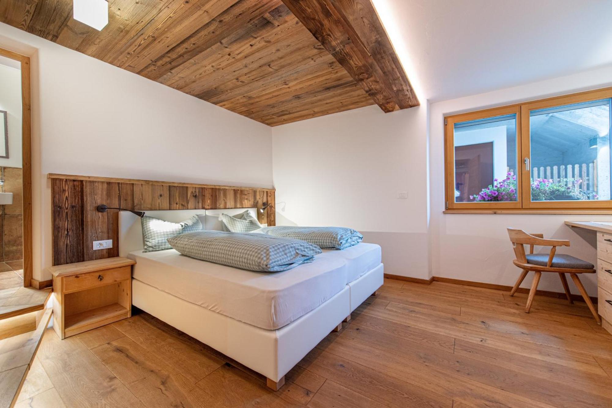 Agriturismo Apartments Tuene Ortisei Exteriör bild